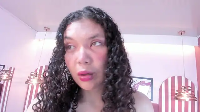 Snapshot of candice_johnss chatting on March 12, 2026, 1:17 pm candice johnss online show from March 12, 2026, 1:17 pm