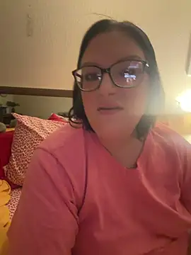 FreaksOffALeash3261 online show from May 16, 2026, 12:04 pm