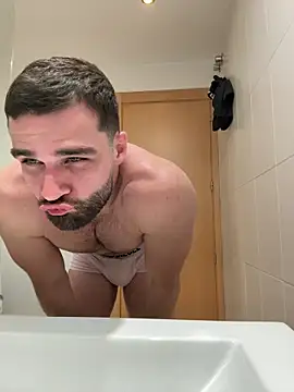 Snapshot of MitshCam chatting on February 18, 2026, 9:00 pm MitshCam online show from February 18, 2026, 9:00 pm