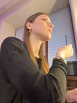 Snapshot of YourSweetArya chatting on March 1, 2026, 2:30 pm YourSweetArya online show from March 1, 2026, 2:30 pm