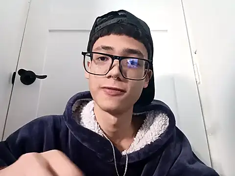 Snapshot of Santi_Princex chatting on February 18, 2026, 2:40 am Santi Princex online show from February 18, 2026, 2:40 am