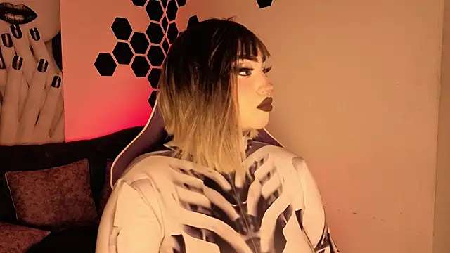 Snapshot of meowboo chatting on February 12, 2026, 1:44 am meowboo online show from February 12, 2026, 1:44 am