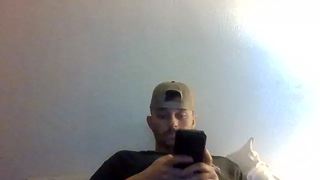 Tallhungandcloudy online show from March 3, 2026, 11:43 pm