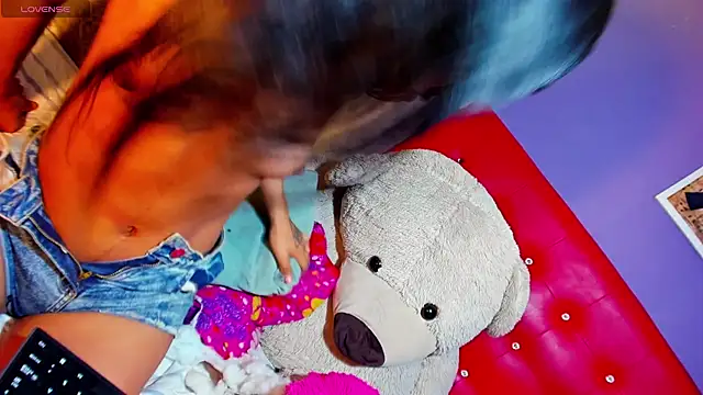 Snapshot of sexy_girlts chatting on February 21, 2026, 12:22 am sexy girlts online show from February 21, 2026, 12:22 am