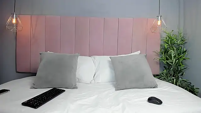 Snapshot of MartinaGrace chatting on February 26, 2026, 6:29 pm MartinaGrace online show from February 26, 2026, 6:29 pm