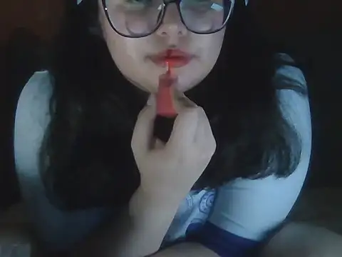 Snapshot of DearestKittyKat chatting on February 14, 2026, 8:11 am DearestKittyKat online show from February 14, 2026, 8:11 am