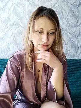 Snapshot of FireFeline chatting on February 10, 2026, 10:08 am FireFeline online show from February 10, 2026, 10:08 am