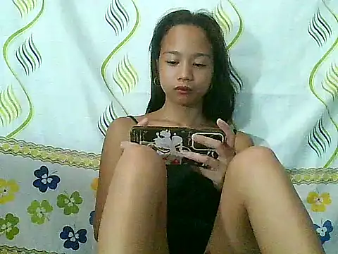 Asianpinay Skinny1818 online show from April 14, 2026, 11:00 pm