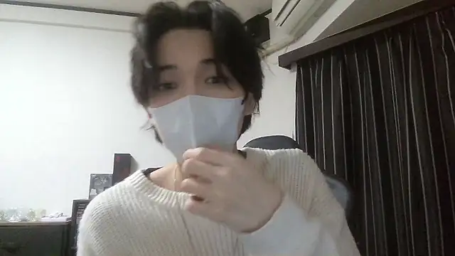 Snapshot of raitokun5555 chatting on April 9, 2026, 12:32 pm raitokun5555 online show from April 9, 2026, 12:32 pm