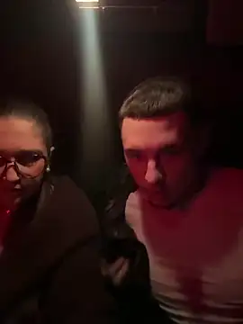 Snapshot of yourboydze chatting on February 15, 2026, 7:43 pm yourboydze online show from February 15, 2026, 7:43 pm