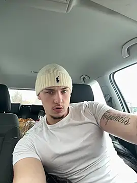 Snapshot of yourboydze chatting on February 19, 2026, 8:21 am yourboydze online show from February 19, 2026, 8:21 am