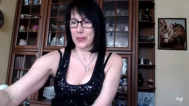 Vlastelina online show from March 9, 2026, 5:33 am