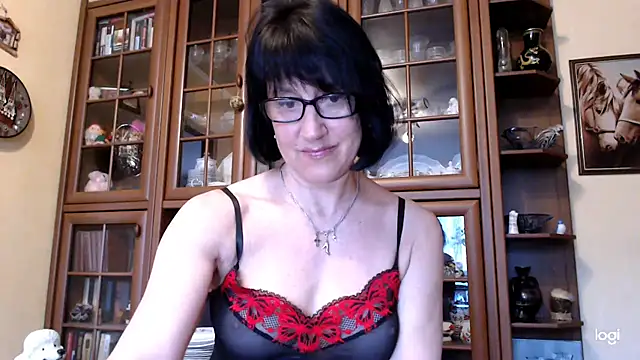 Vlastelina online show from April 3, 2026, 1:31 pm
