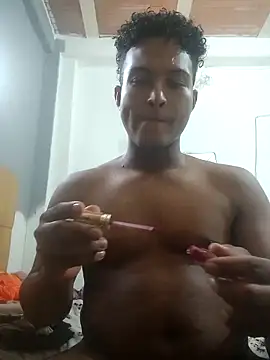 Snapshot of Noahlang_01 chatting on February 14, 2026, 1:08 pm Noahlang 01 online show from February 14, 2026, 1:08 pm