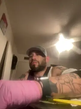 Snapshot of TheDaddio03 chatting on February 19, 2026, 4:19 am TheDaddio03 online show from February 19, 2026, 4:19 am