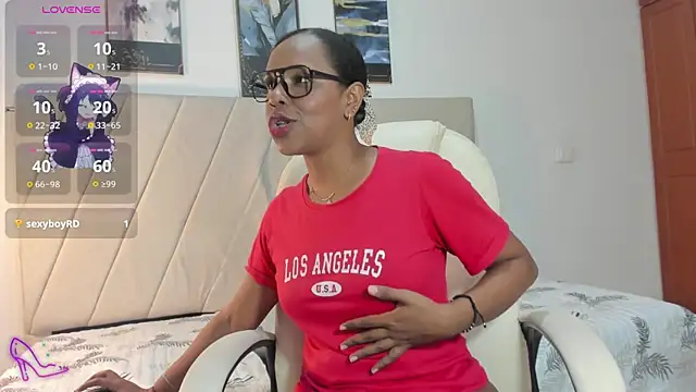 samaraa smith1 online show from April 13, 2026, 12:21 pm