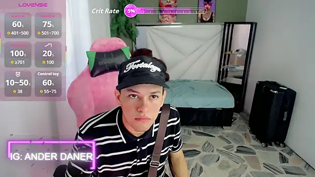 Top and bottom online show from June 6, 2026, 8:02 pm