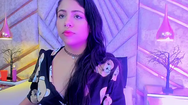 CloheBell online show from March 6, 2026, 10:06 pm