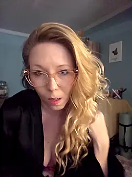 Snapshot of NikkiB653466 chatting on February 11, 2026, 7:52 pm NikkiB653466 online show from February 11, 2026, 7:52 pm