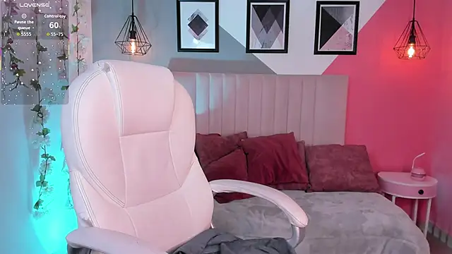 Snapshot of Chris_Velvett chatting on March 13, 2026, 8:04 pm Chris Velvett online show from March 13, 2026, 8:04 pm