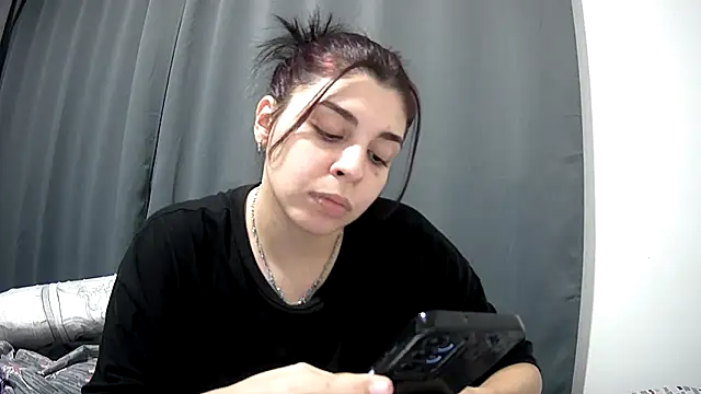 violetazein7 online show from May 15, 2026, 10:50 pm