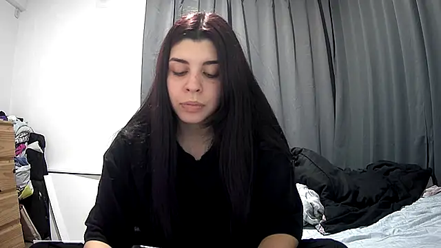 violetazein7 online show from May 22, 2026, 11:10 pm