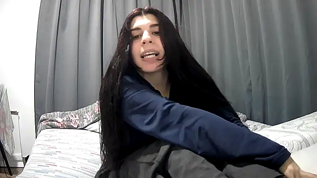 violetazein7 online show from May 25, 2026, 11:11 pm