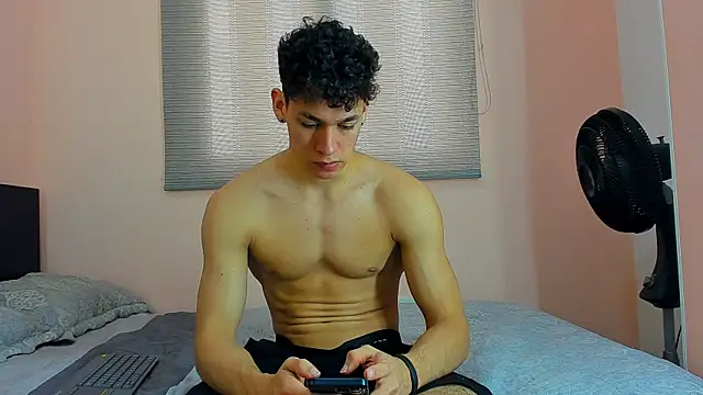 Muscle  Myke online show from February 20, 2026, 12:49 pm