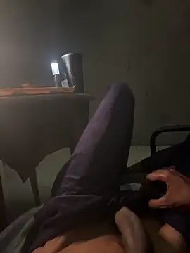 Snapshot of longuebitenoire971 chatting on March 7, 2026, 1:35 am longuebitenoire971 online show from March 7, 2026, 1:35 am