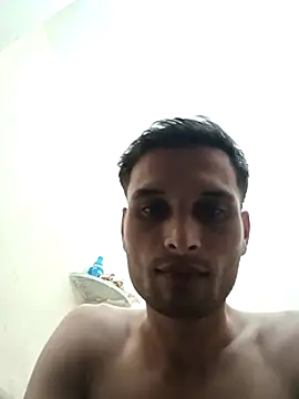 Snapshot of Beinghorny83 chatting on February 15, 2026, 8:13 am Beinghorny83 online show from February 15, 2026, 8:13 am