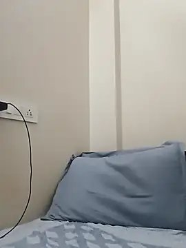 notanerd22 online show from April 15, 2026, 6:20 am