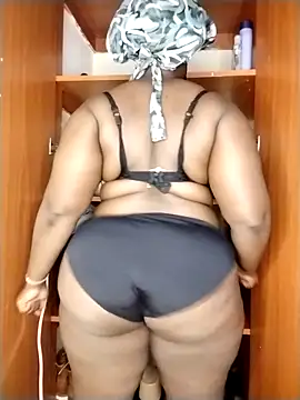 Snapshot of Shaila_ray chatting on March 4, 2026, 9:43 pm Shaila ray online show from March 4, 2026, 9:43 pm