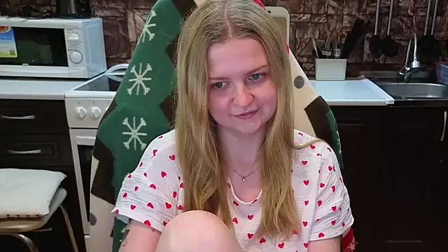 AnitaXVine online show from July 13, 2026, 7:16 pm