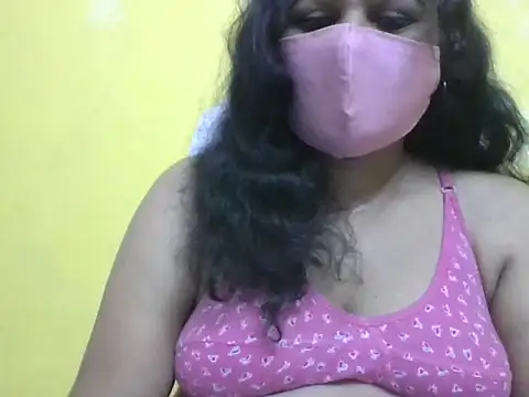 anu-reddyy online show from May 19, 2026, 3:46 am