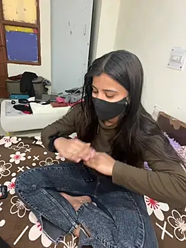 Snapshot of assybauty chatting on February 26, 2026, 6:56 am assybauty online show from February 26, 2026, 6:56 am