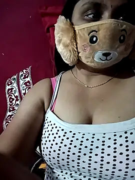 Snapshot of Mnra43 chatting on February 19, 2026, 1:29 pm Mnra43 online show from February 19, 2026, 1:29 pm