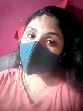 Snapshot of Mnra43 chatting on March 6, 2026, 8:05 pm Mnra43 online show from March 6, 2026, 8:05 pm