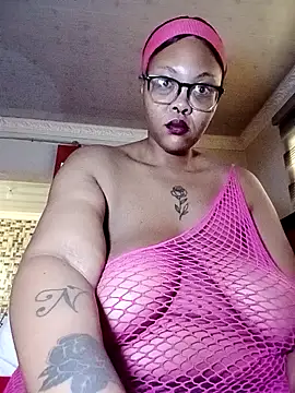 Snapshot of ShantelBootyBoobs chatting on May 6, 2026, 5:46 am ShantelBootyBoobs online show from May 6, 2026, 5:46 am