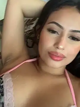 Snapshot of evaRose chatting on May 29, 2026, 8:40 pm evaRose online show from May 29, 2026, 8:40 pm