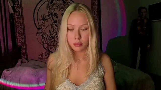Snapshot of pureeangel chatting on April 2, 2026, 7:55 pm pureeangel online show from April 2, 2026, 7:55 pm