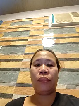 Snapshot of squirtshantal chatting on February 17, 2026, 1:40 pm squirtshantal online show from February 17, 2026, 1:40 pm