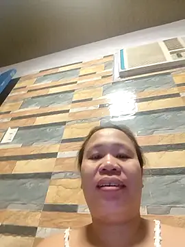 squirtshantal online show from March 5, 2026, 12:56 pm