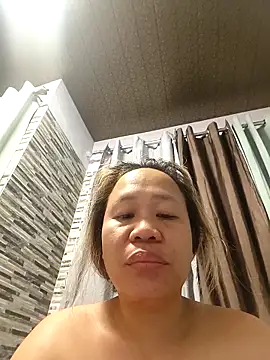 squirtshantal online show from April 5, 2026, 10:07 pm