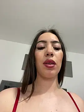 Snapshot of I_amSis chatting on April 5, 2026, 6:05 pm I amSis online show from April 5, 2026, 6:05 pm