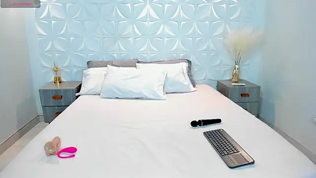 Snapshot of Alana_sexx chatting on February 28, 2026, 2:56 am Alana sexx online show from February 28, 2026, 2:56 am