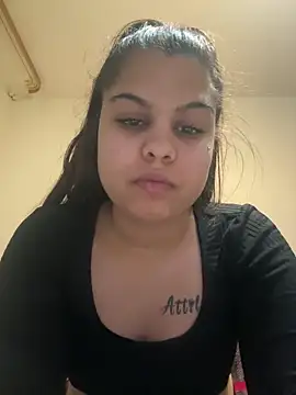 Snapshot of Vivike234 chatting on February 26, 2026, 5:12 pm Vivike234 online show from February 26, 2026, 5:12 pm