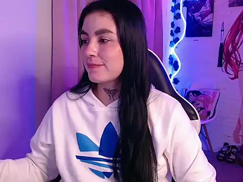 Snapshot of JanineRae chatting on February 13, 2026, 11:12 pm JanineRae online show from February 13, 2026, 11:12 pm