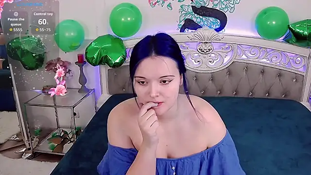 Snapshot of HazeMarie chatting on March 18, 2026, 4:04 am HazeMarie online show from March 18, 2026, 4:04 am