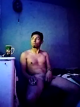 Snapshot of URALZERO420CLOUDS chatting on February 24, 2026, 9:07 am URALZERO420CLOUDS online show from February 24, 2026, 9:07 am