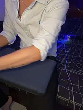 Snapshot of traidep3chan chatting on March 9, 2026, 1:26 pm traidep3chan online show from March 9, 2026, 1:26 pm